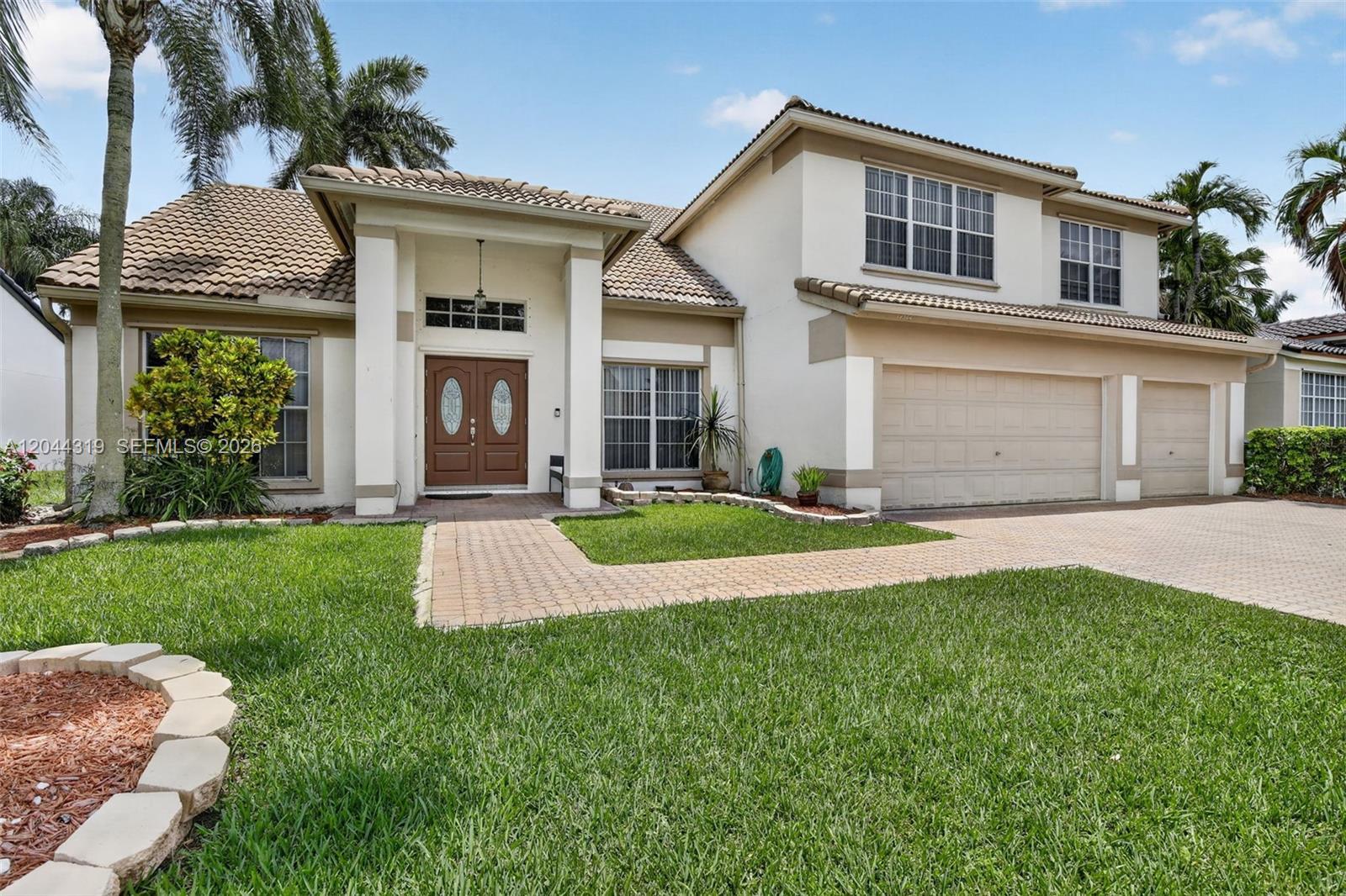 Pembroke Pines family homes