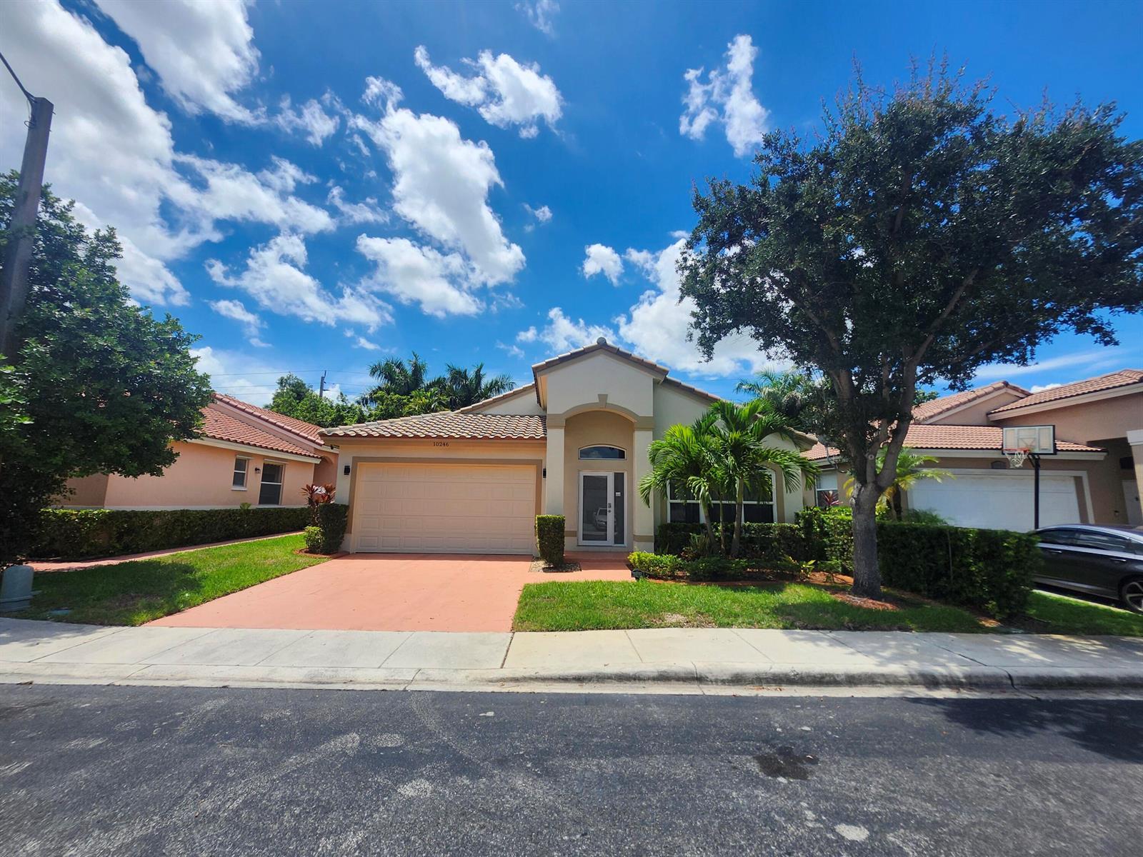 Pembroke Pines family homes